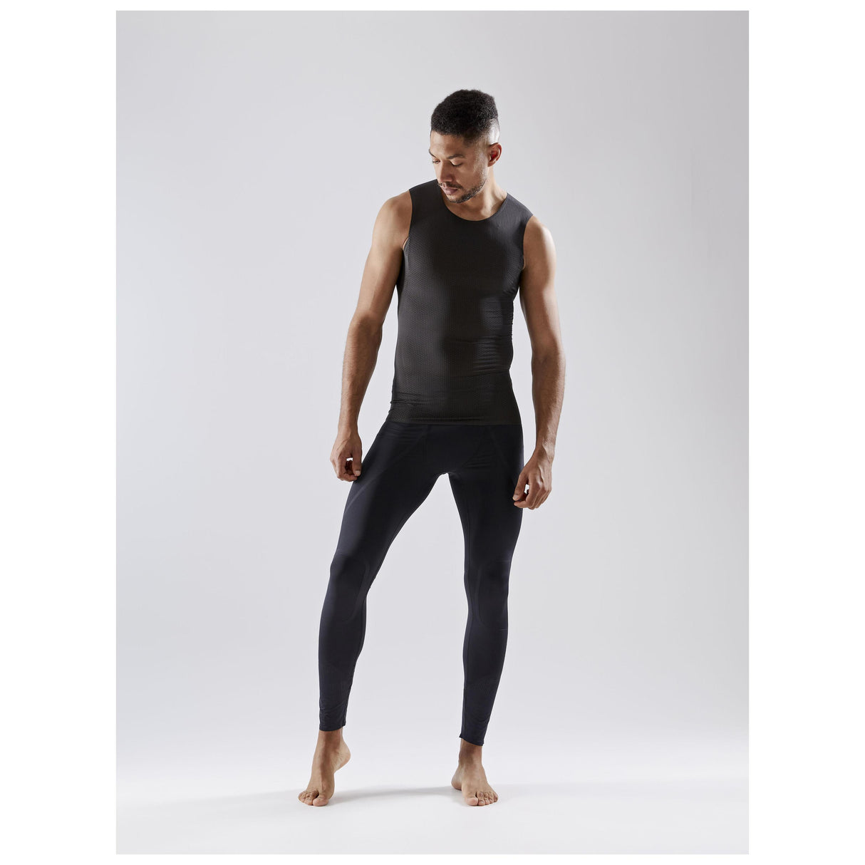 Pro Dry Nanoweight Sl M - Black - Closeup 6