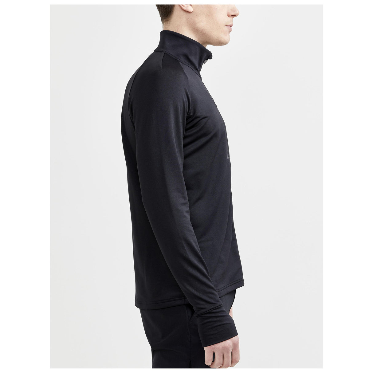 Adv Explore Light Midlayer M - Black - Closeup 2