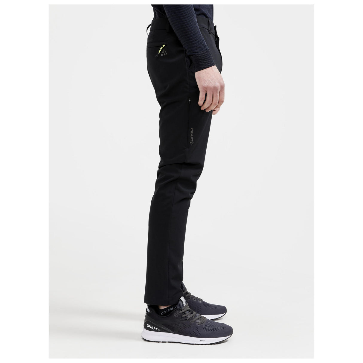 Core Explore Pants M - Black - Closeup 2