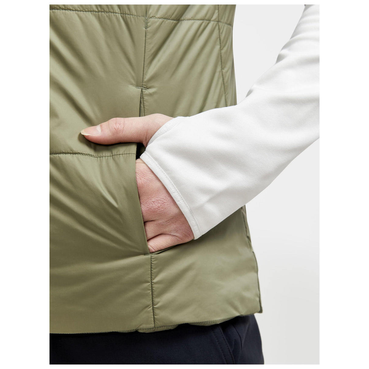 Core Light Padded Vest M - Dark Green - Closeup 3