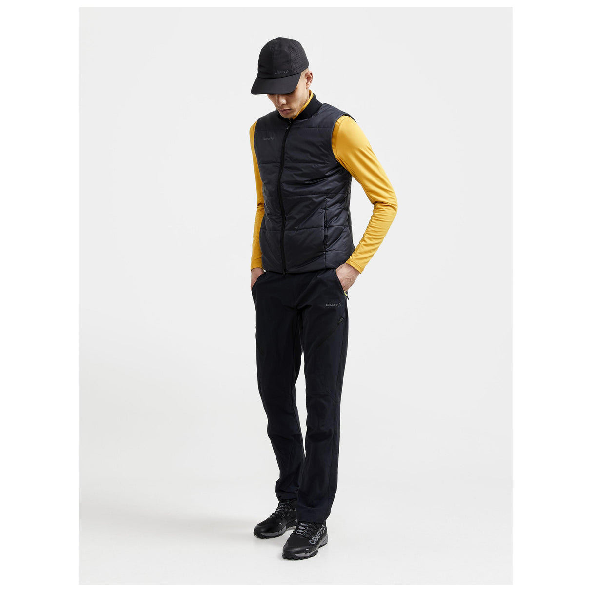 Core Light Padded Vest M - Black - Closeup 6