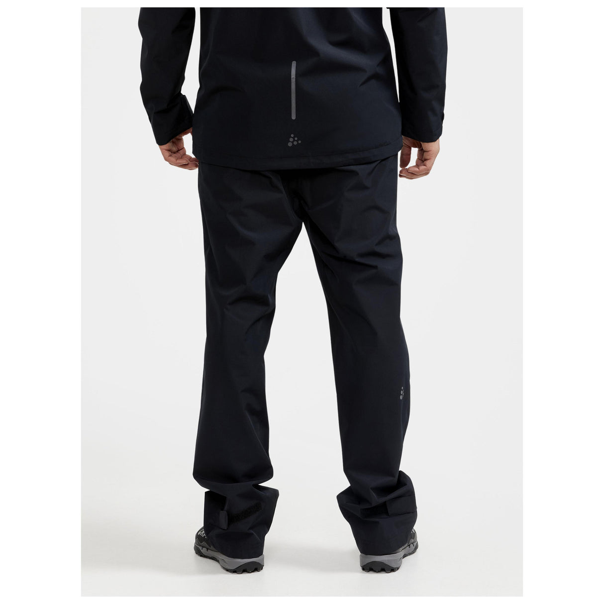 Core Explore Rain Set M - Black - Closeup 6