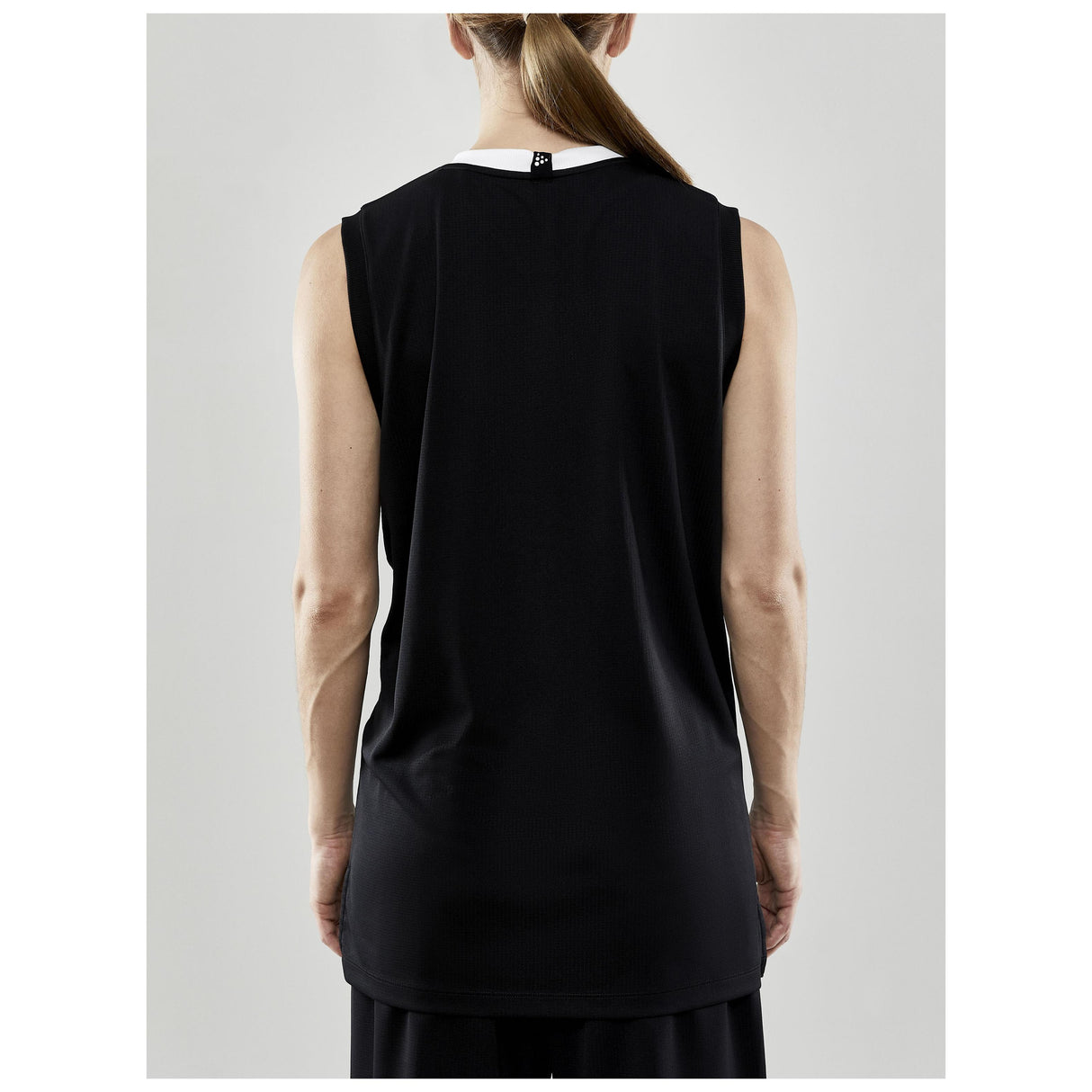 Progress Basket Singlet W - Black - Closeup 3