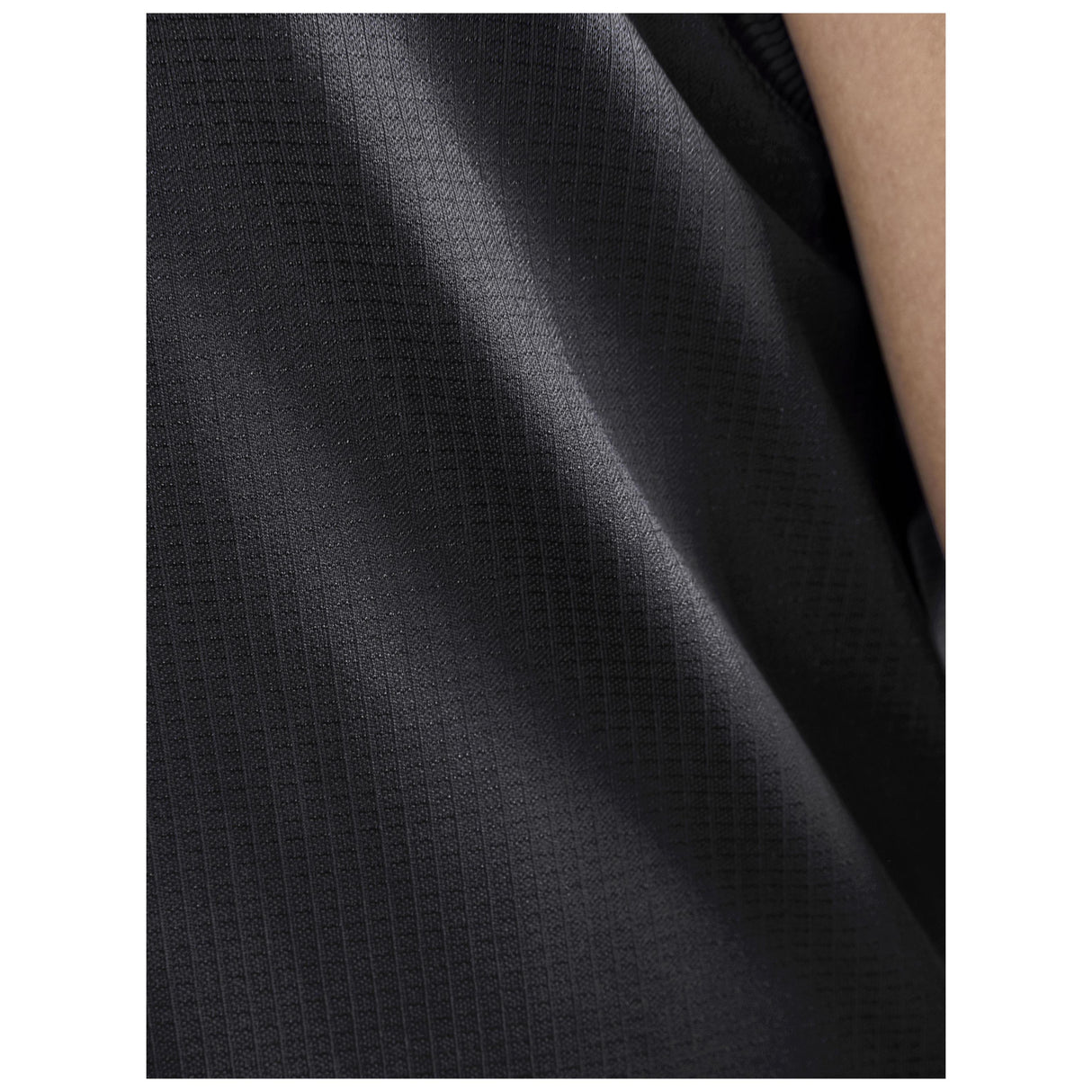 Progress Basket Singlet Jr - Black - Closeup 6