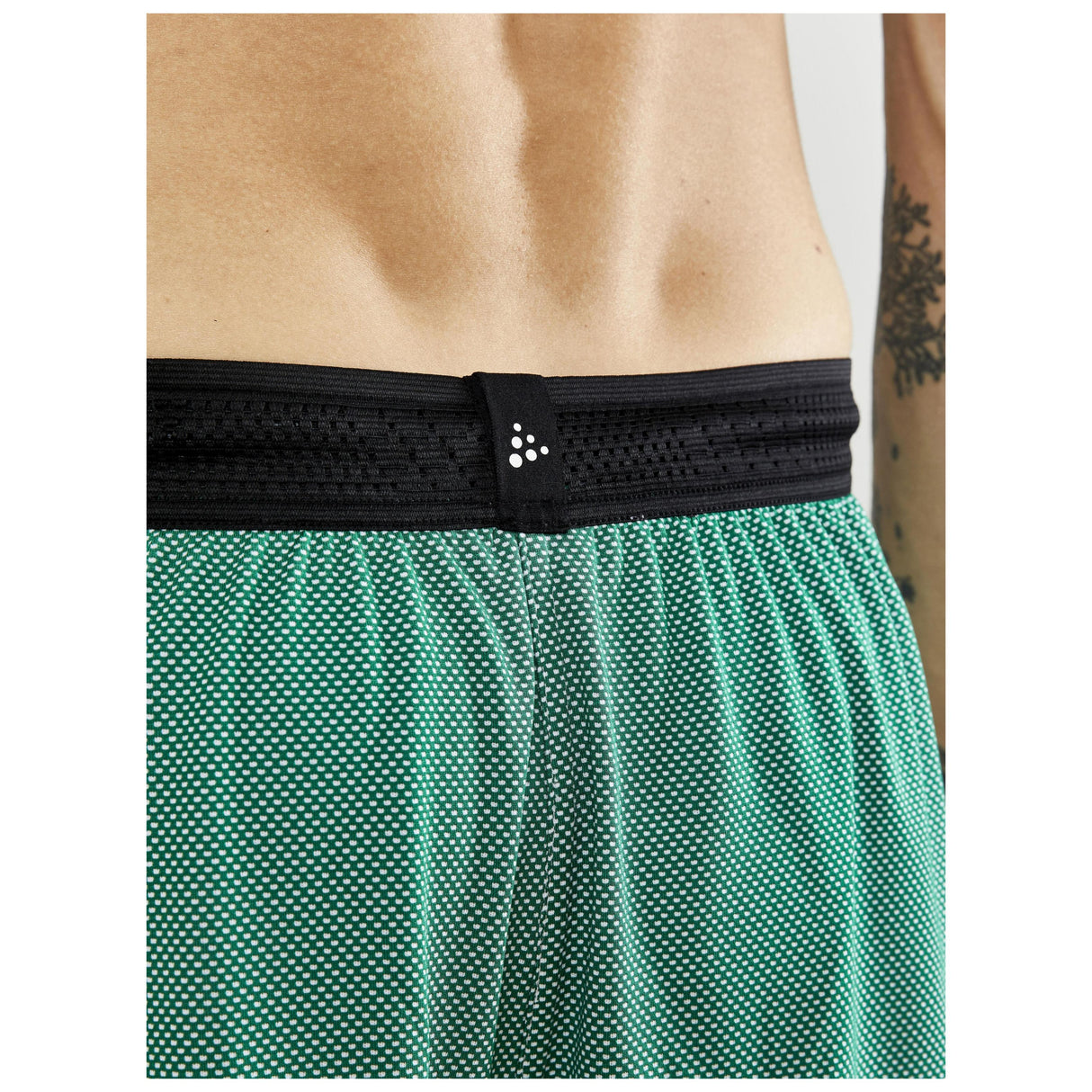 Progress Reversible Shorts M - Team Green-White - Closeup 5