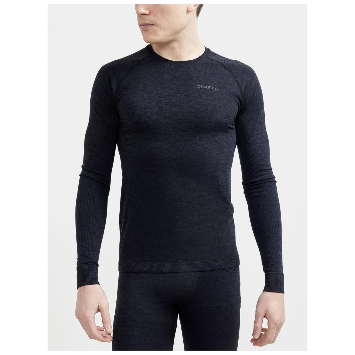 Core Dry Active Comfort Ls M - Black - Closeup 1
