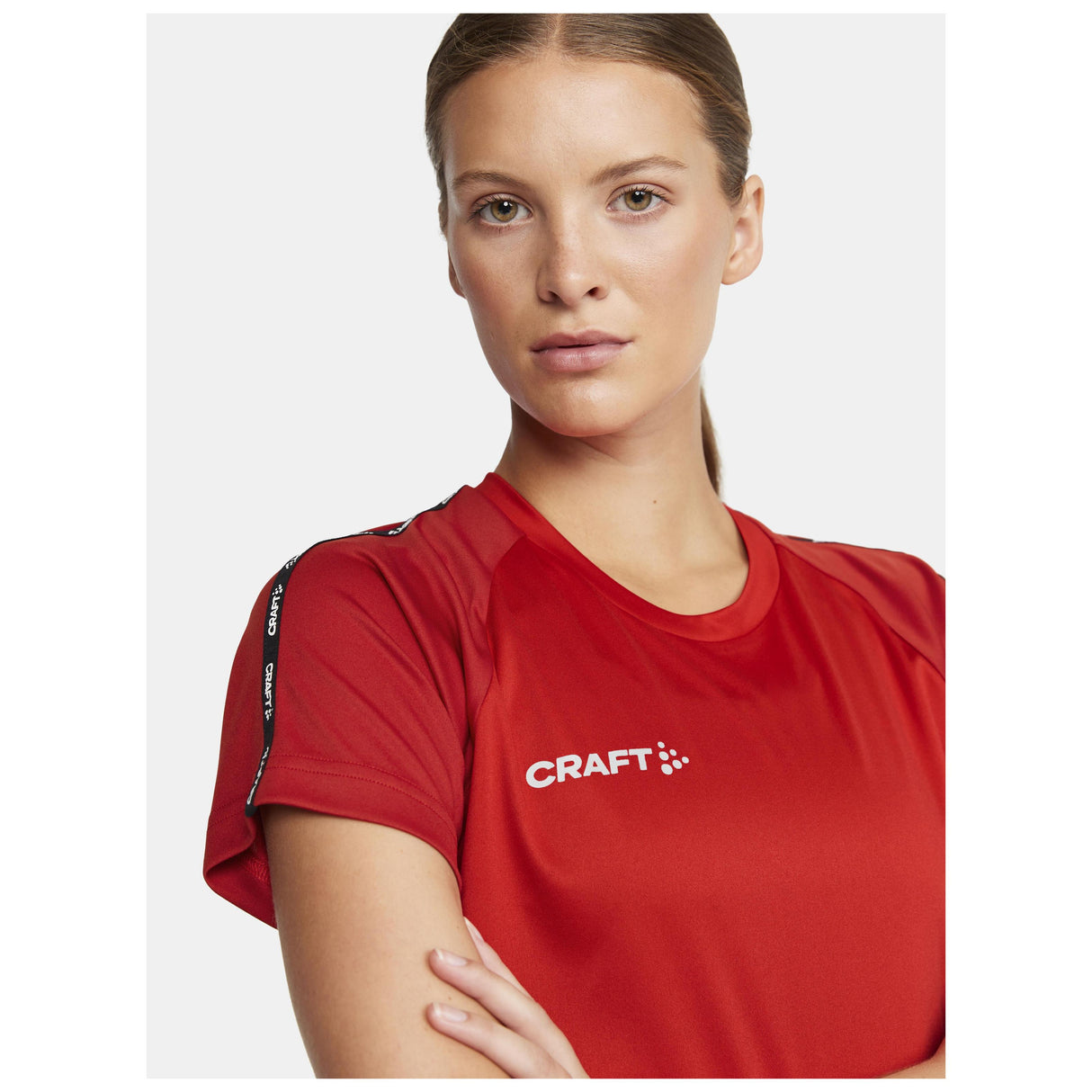 Squad Go Contrast Jersey W - Red - Closeup 5