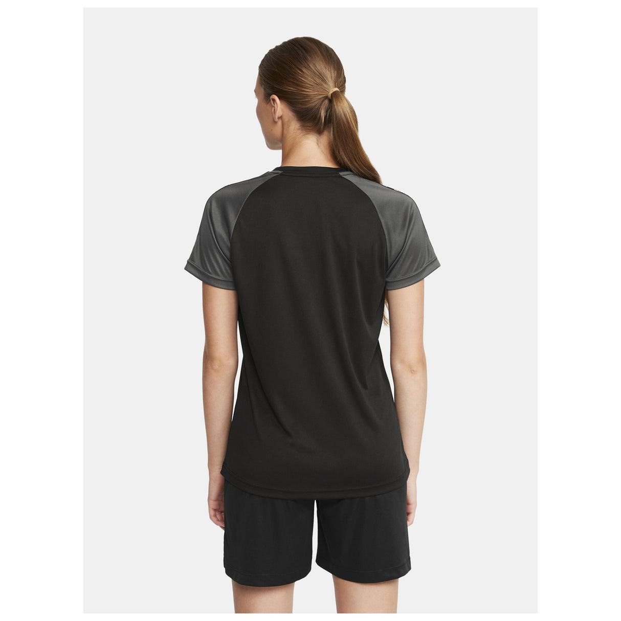 Squad Go Contrast Jersey W - Black - Closeup 3