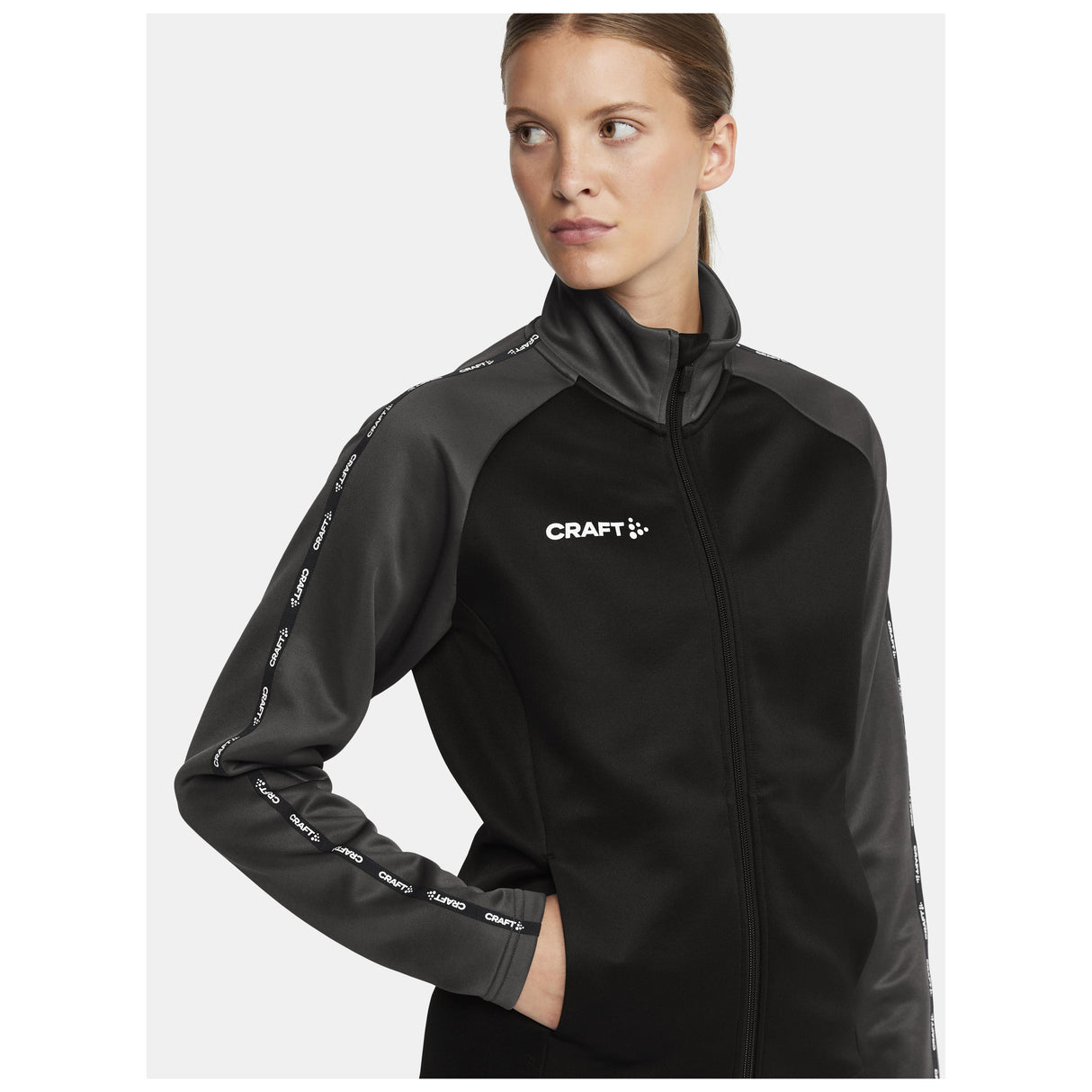 Squad 2.0 Full Zip W - Black - Closeup 4