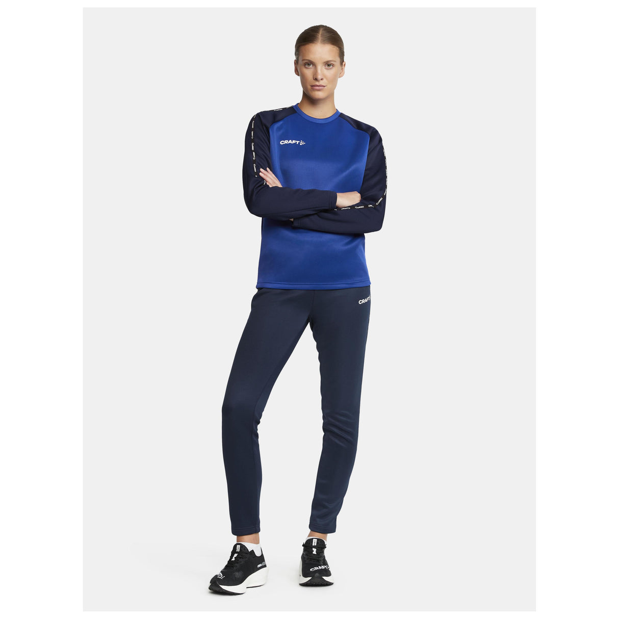 Squad 2.0 Crewneck W - Club Cobolt/Navy - Closeup 5