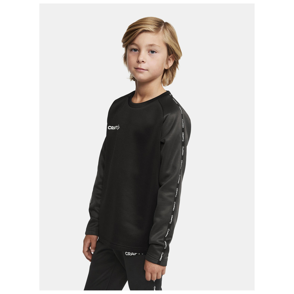 Squad 2.0 Crewneck Jr - Black - Closeup 1