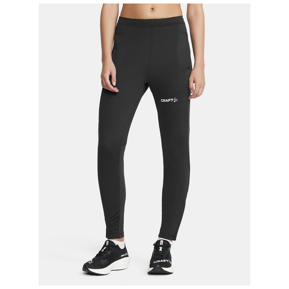 Extend Pant W - Black - Closeup 1