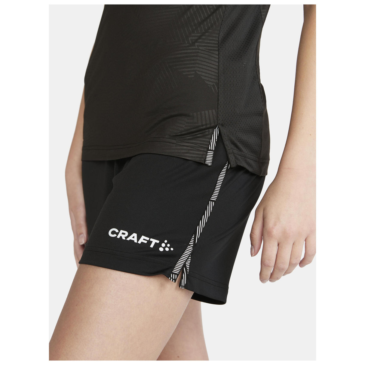 Premier Solid Jersey W - Black - Closeup 5