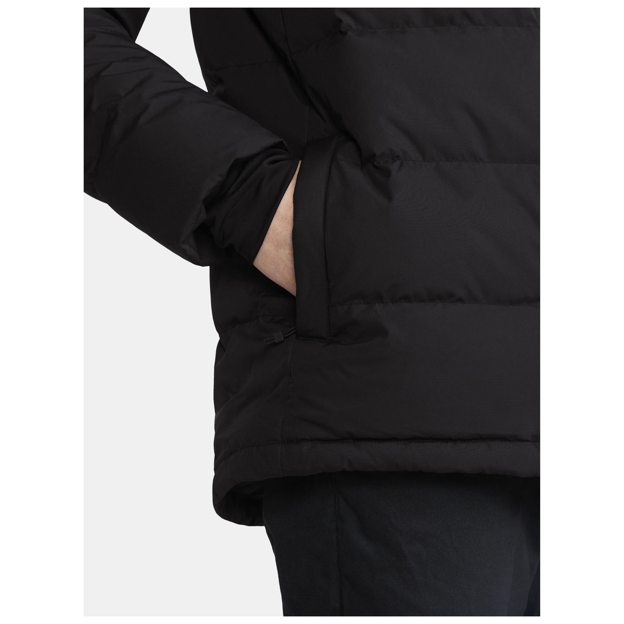 Evolve Down Jacket M - Black - Closeup 4