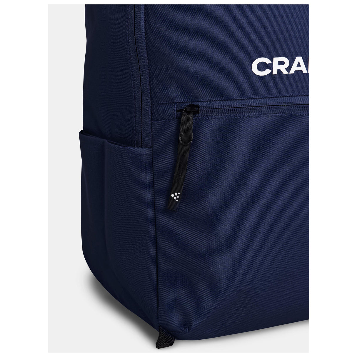 Squad 2.0 Backpack 20L - Navy - Closeup 1