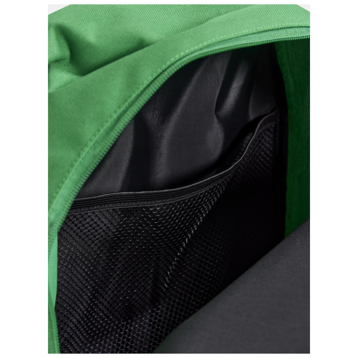 Squad 2.0 Backpack 20L - Green - Closeup 2