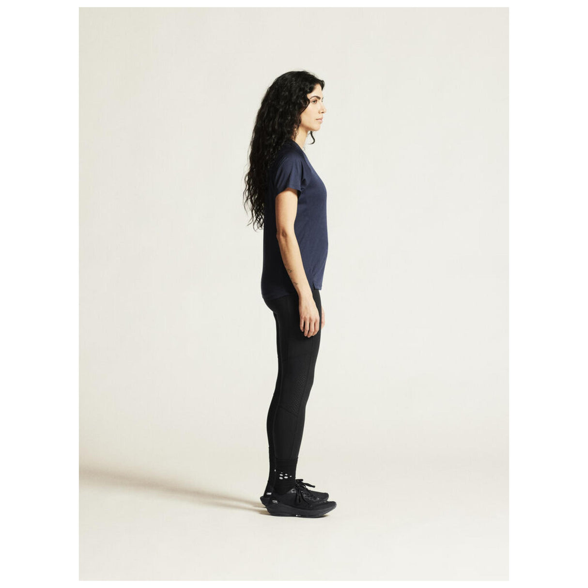 Rush 2.0 Ss Tee W - Navy - Closeup 2