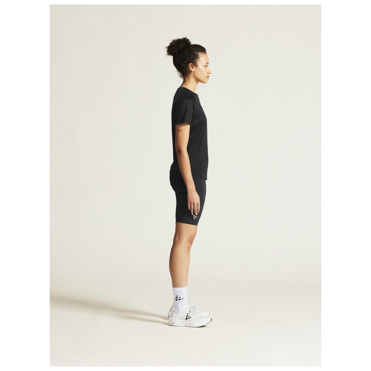 Rush 2.0 Ss Tee W - Black - Closeup 2