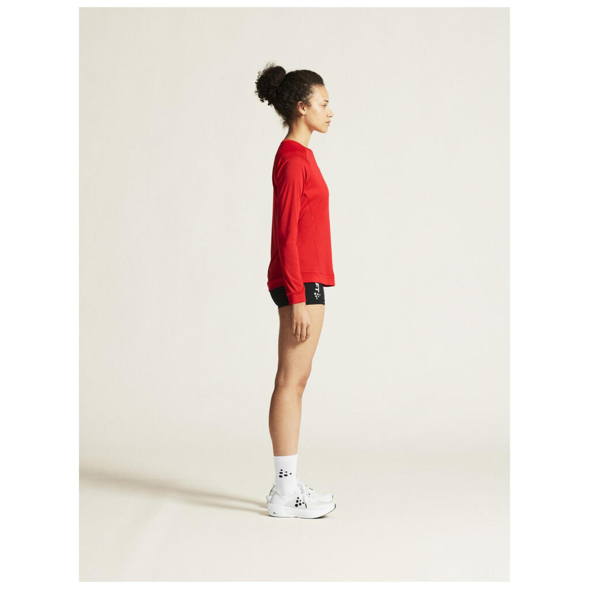 Rush 2.0 Ls Tee W - Red - Closeup 2