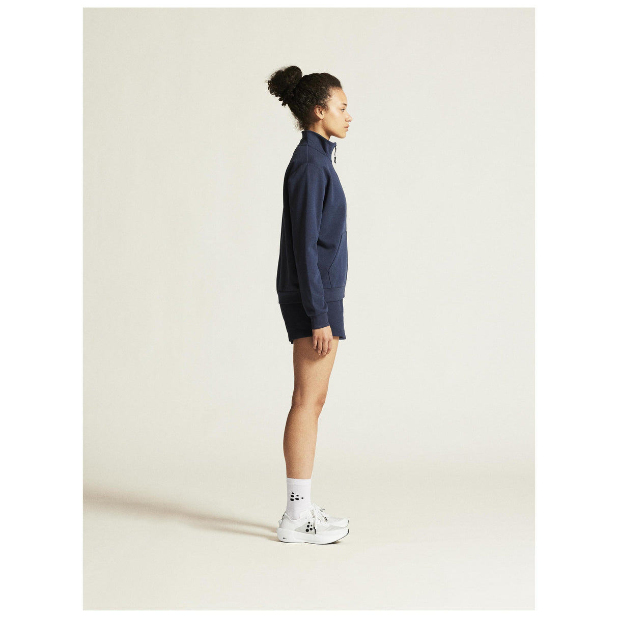 Community 2.0 Zip Jkt W - Navy - Closeup 2