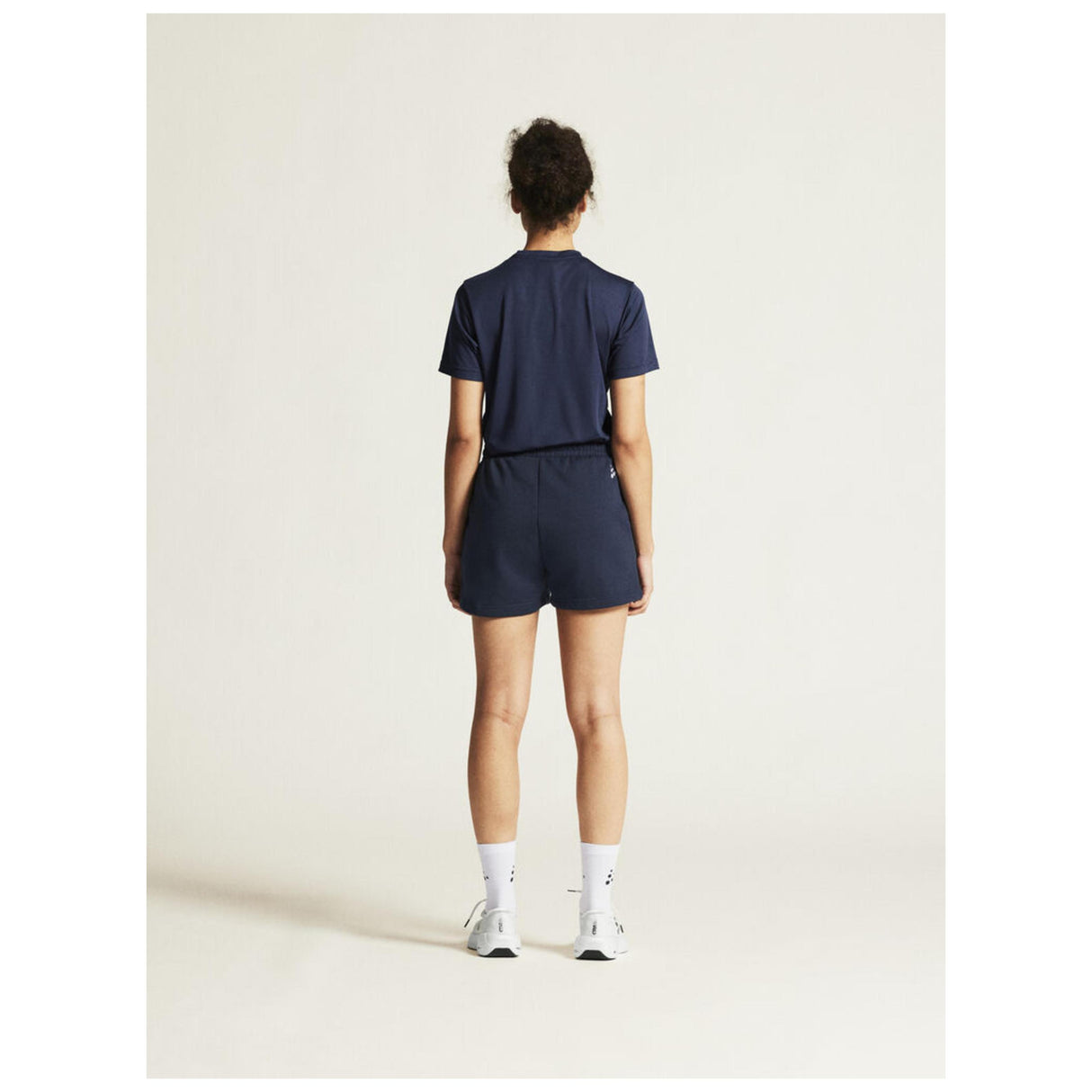 Squad Go Function Tee W - Navy - Closeup 3