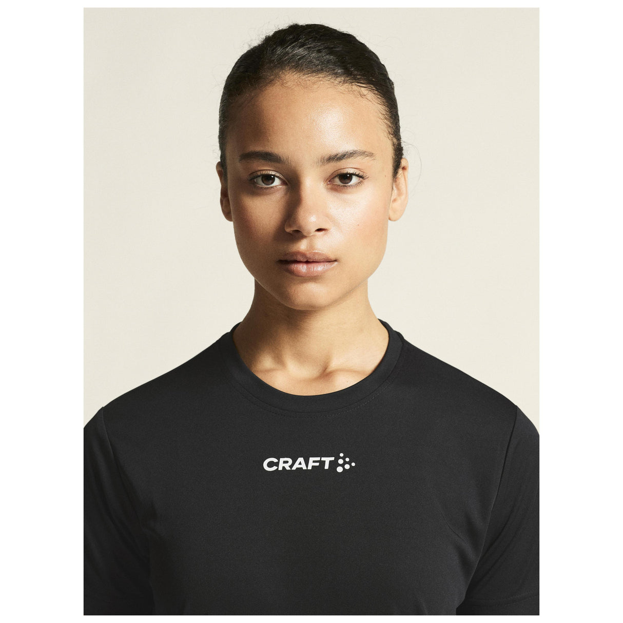 Squad Go Function Tee W - Black - Closeup 6