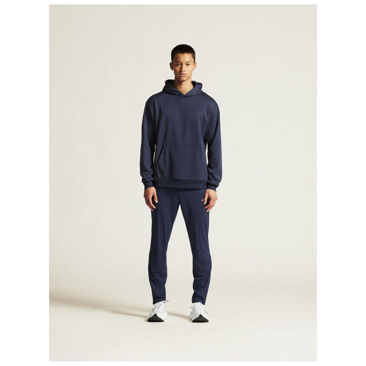 Community 2.0 Function Hoodie M - Navy - Closeup 1