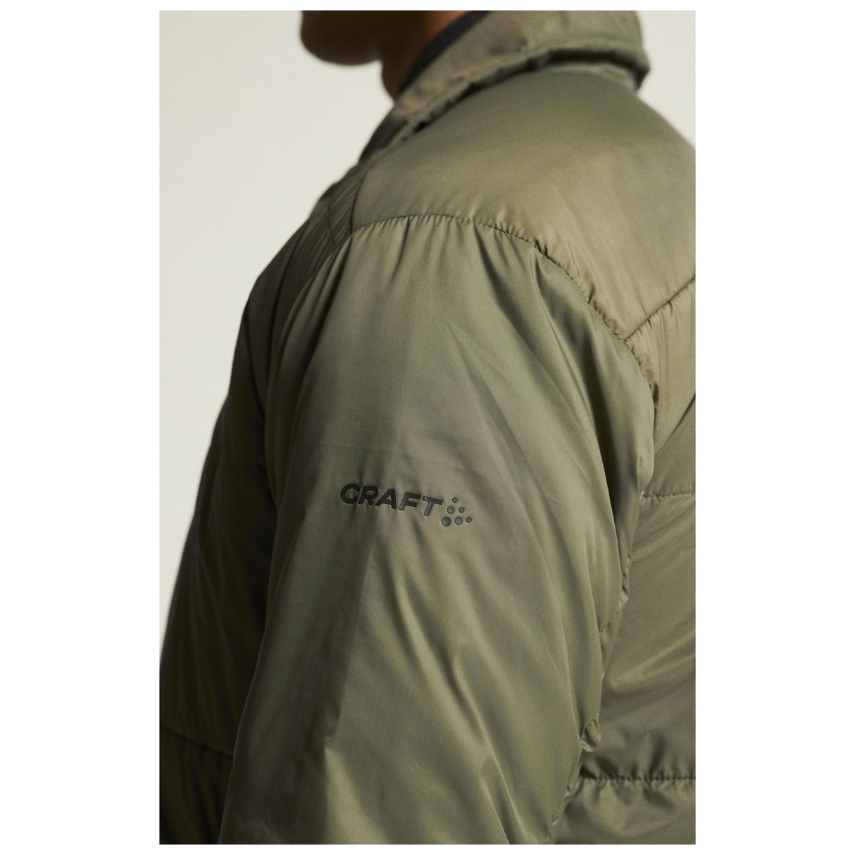 Adv Urban Lt Padded Overshirt Uni - Dark Green - Closeup 6