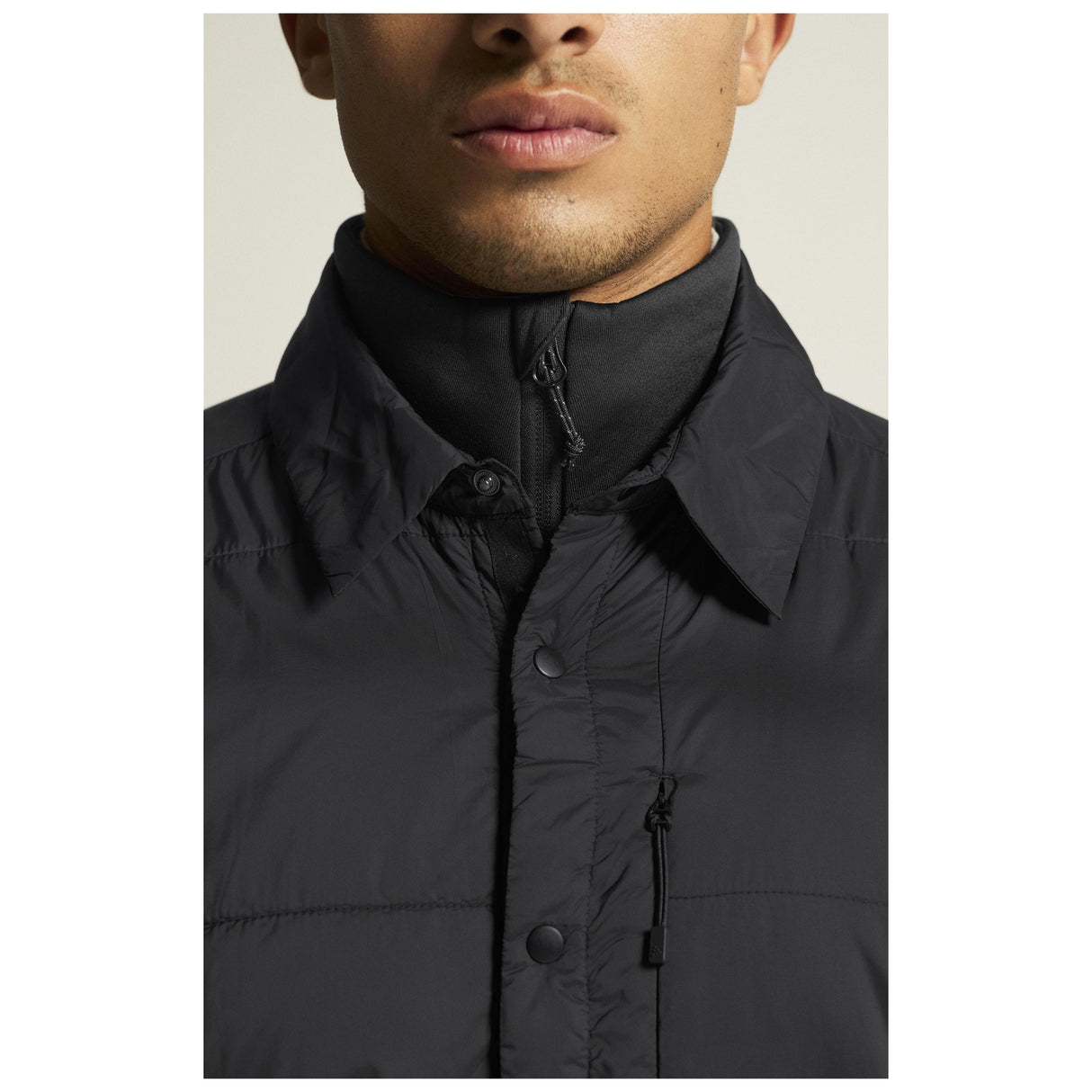 Adv Urban Lt Padded Overshirt Uni - Black - Closeup 6