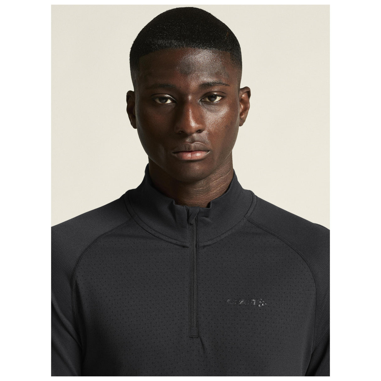 Active Comfort Ls Hz 2 M - Black - Closeup 5