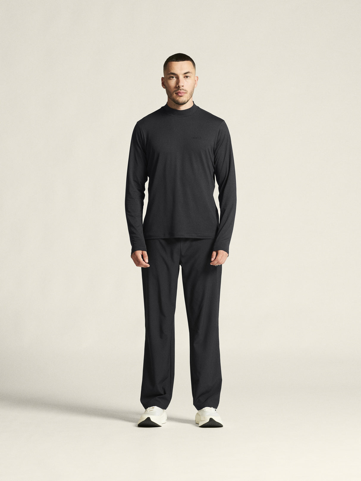 Flow Mn Ls M - Black Melange - Closeup 1