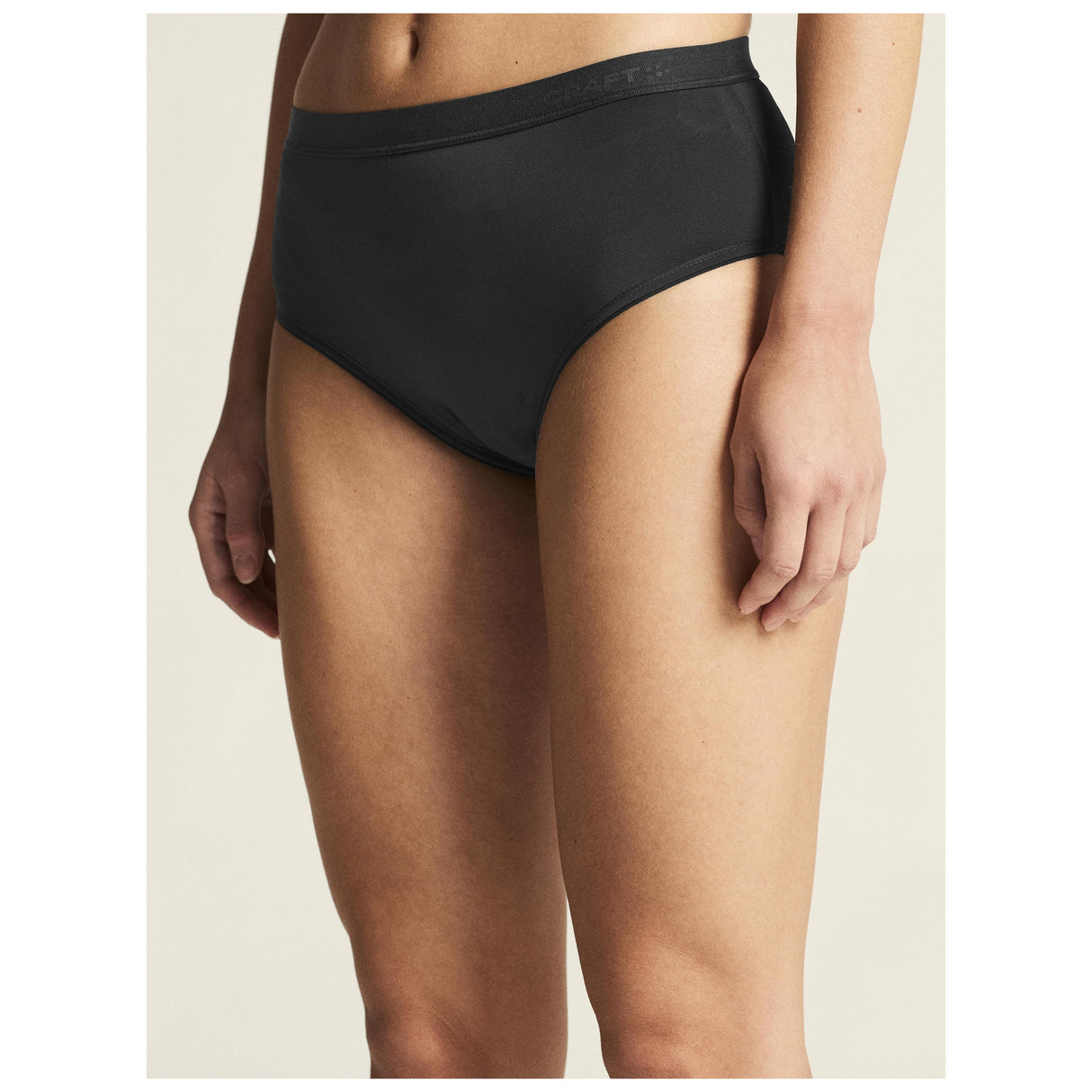 Active Hipster W - Black - Closeup 5