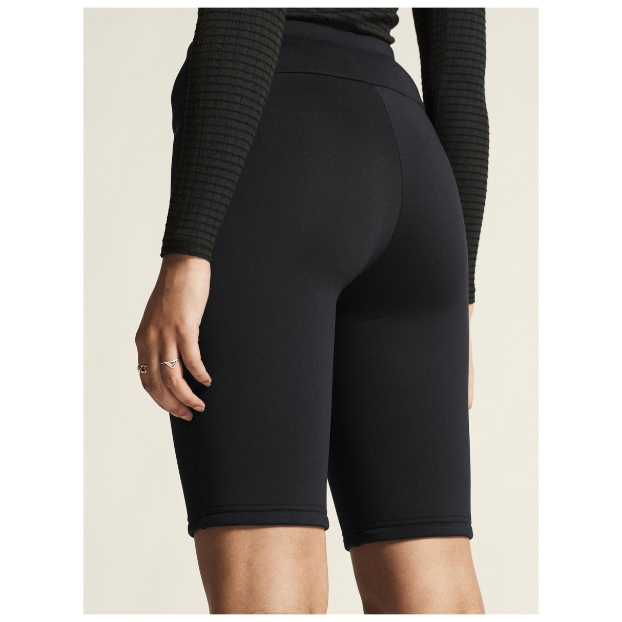 Explore Power Fleece Short Tights W - Black - Closeup 6