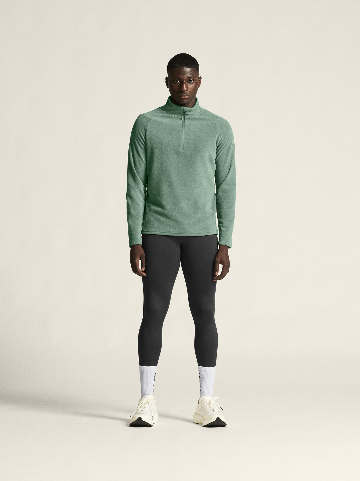 Explore Power Fleece Tights M - Black - Closeup 1