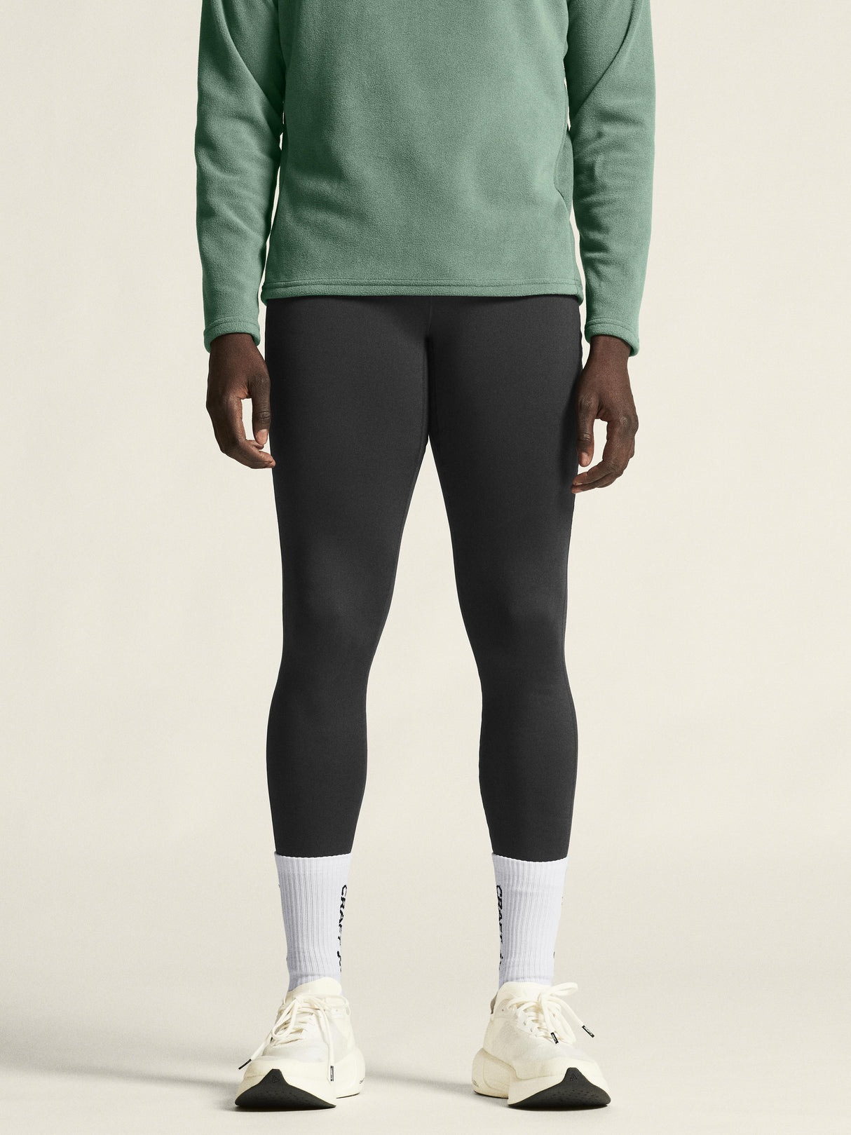 Explore Power Fleece Tights M - Black - Closeup 4