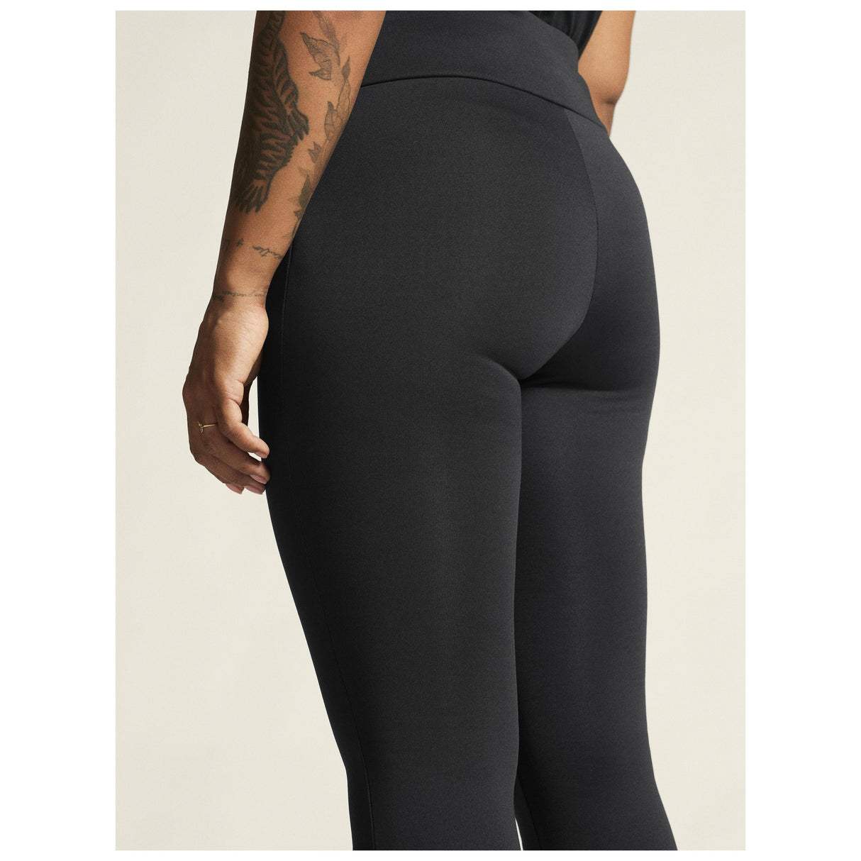 Explore Power Fleece Tights W - Black - Closeup 6