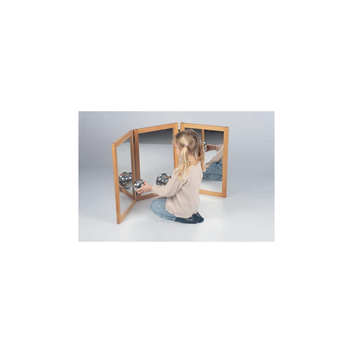 Folding mirror In wood