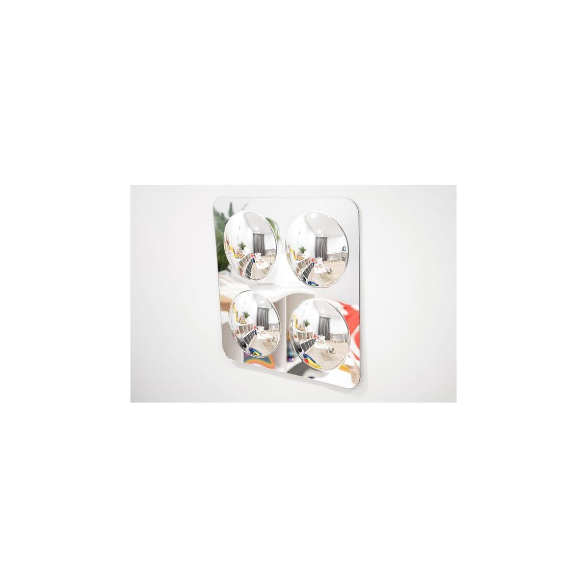 Mirror with 4 convex domes