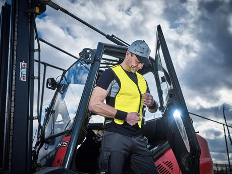 Cooling vest efficiency: optimal performance for Nordic working conditions