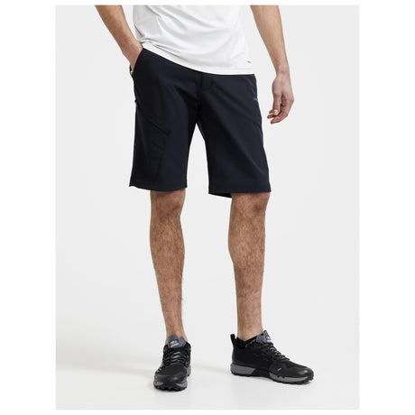 Adv Explore Tech Shorts M - Black - Closeup 1