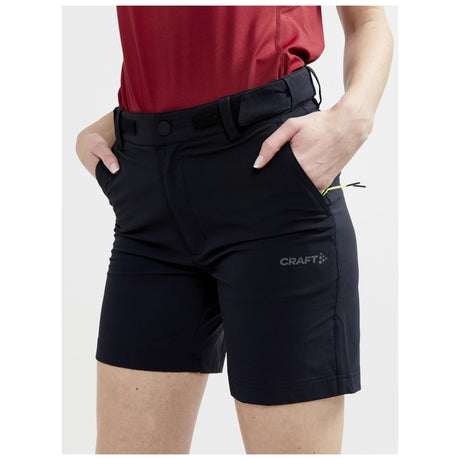 Adv Explore Tech Shorts W - Black - Closeup 3
