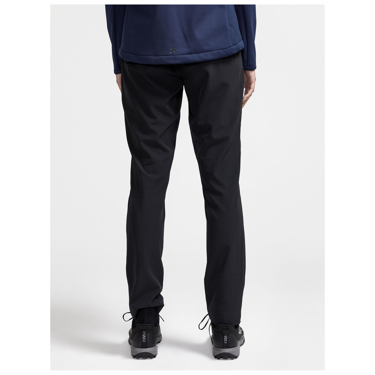 Core Explore Pants W - Black - Closeup 3