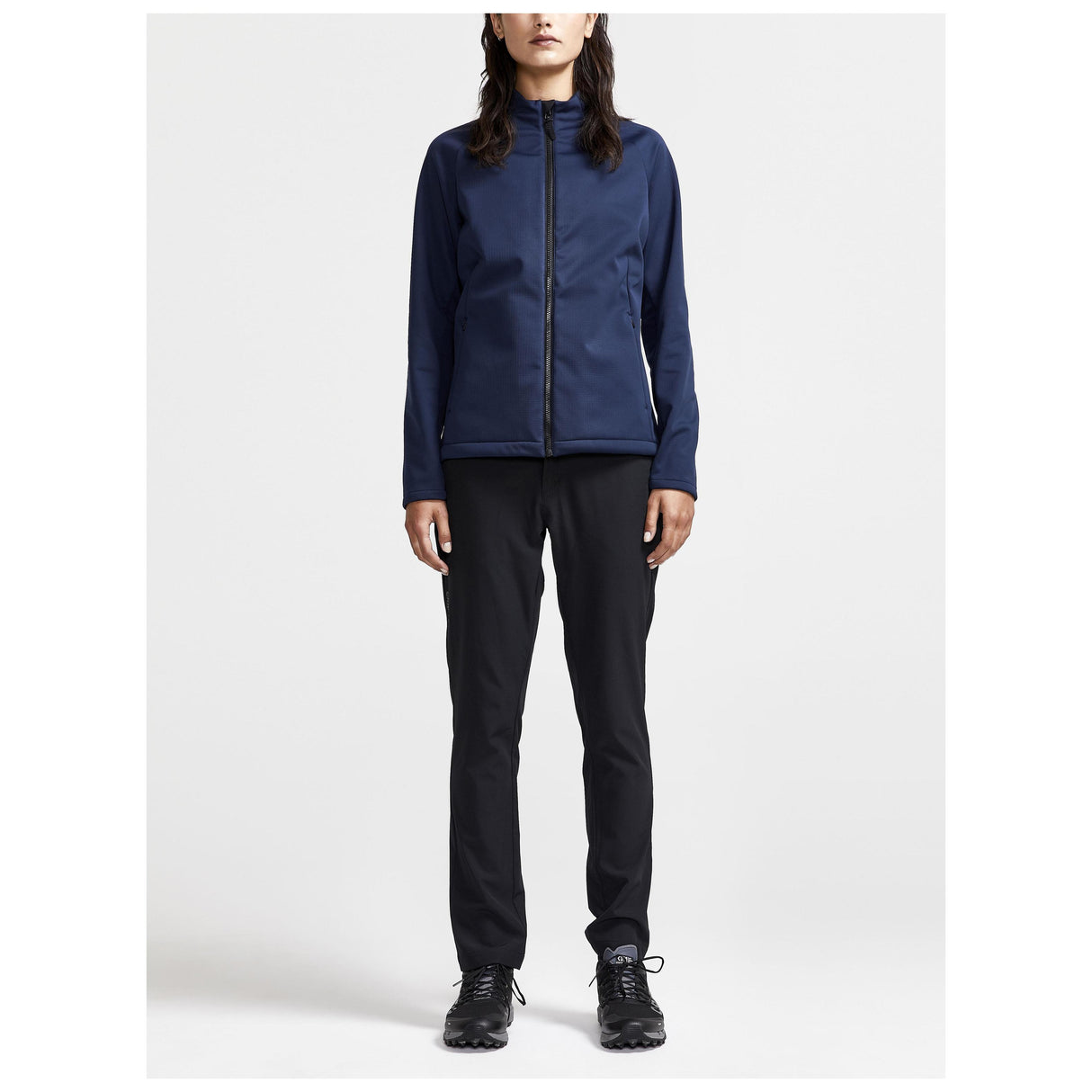 Core Explore Pants W - Black - Closeup 4