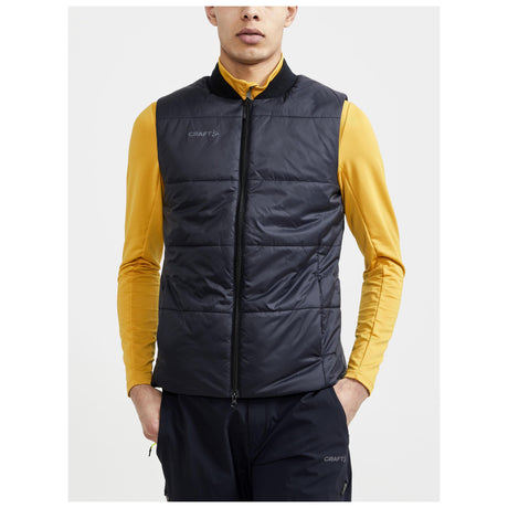 Core Light Padded Vest M - Black - Closeup 1