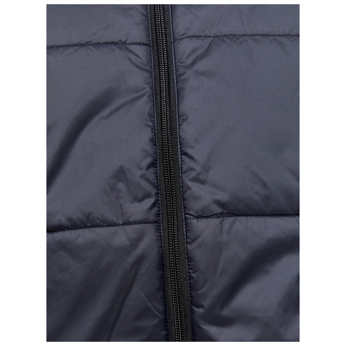Core Light Padded Vest M - Black - Closeup 5