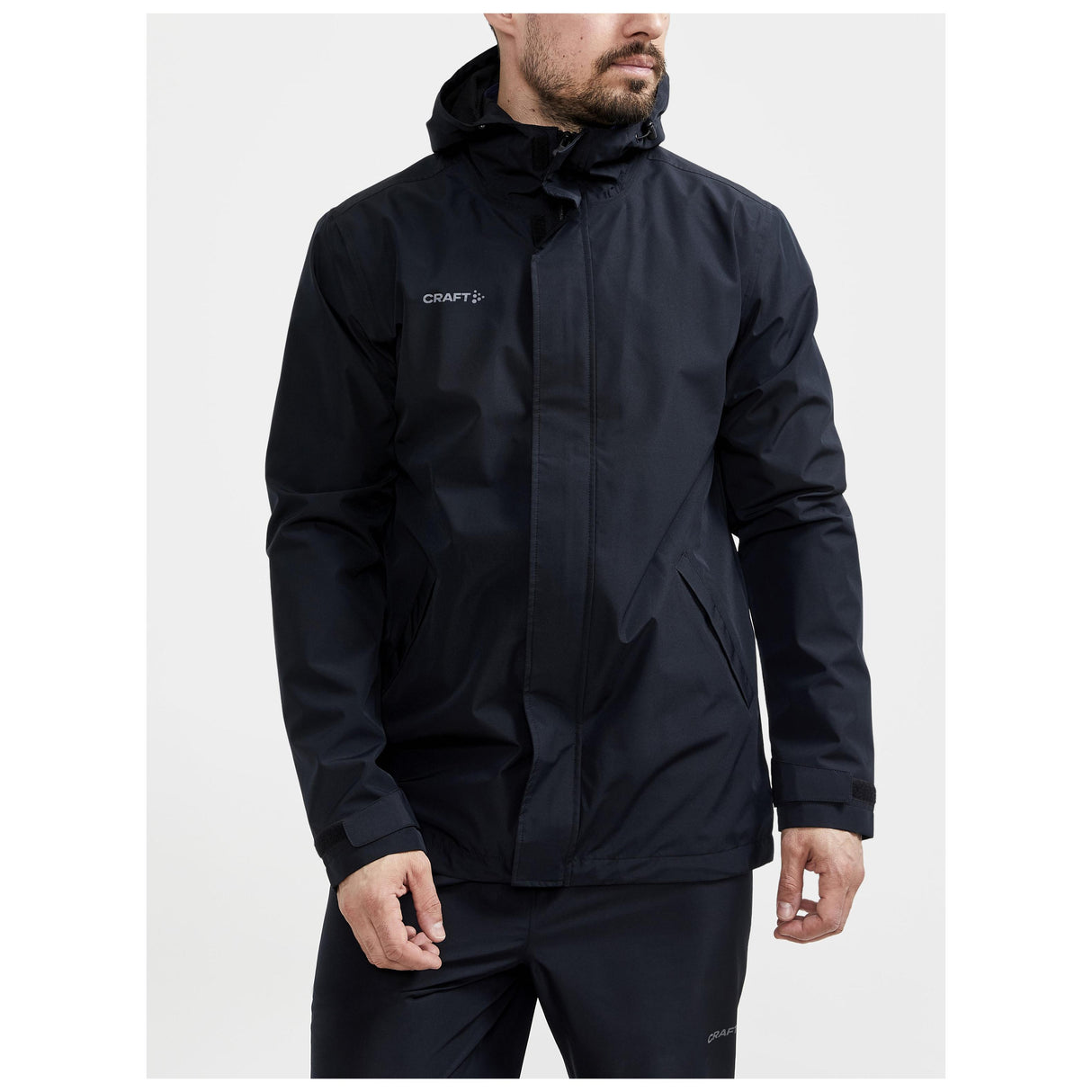 Core Explore Rain Set M - Black - Closeup 1