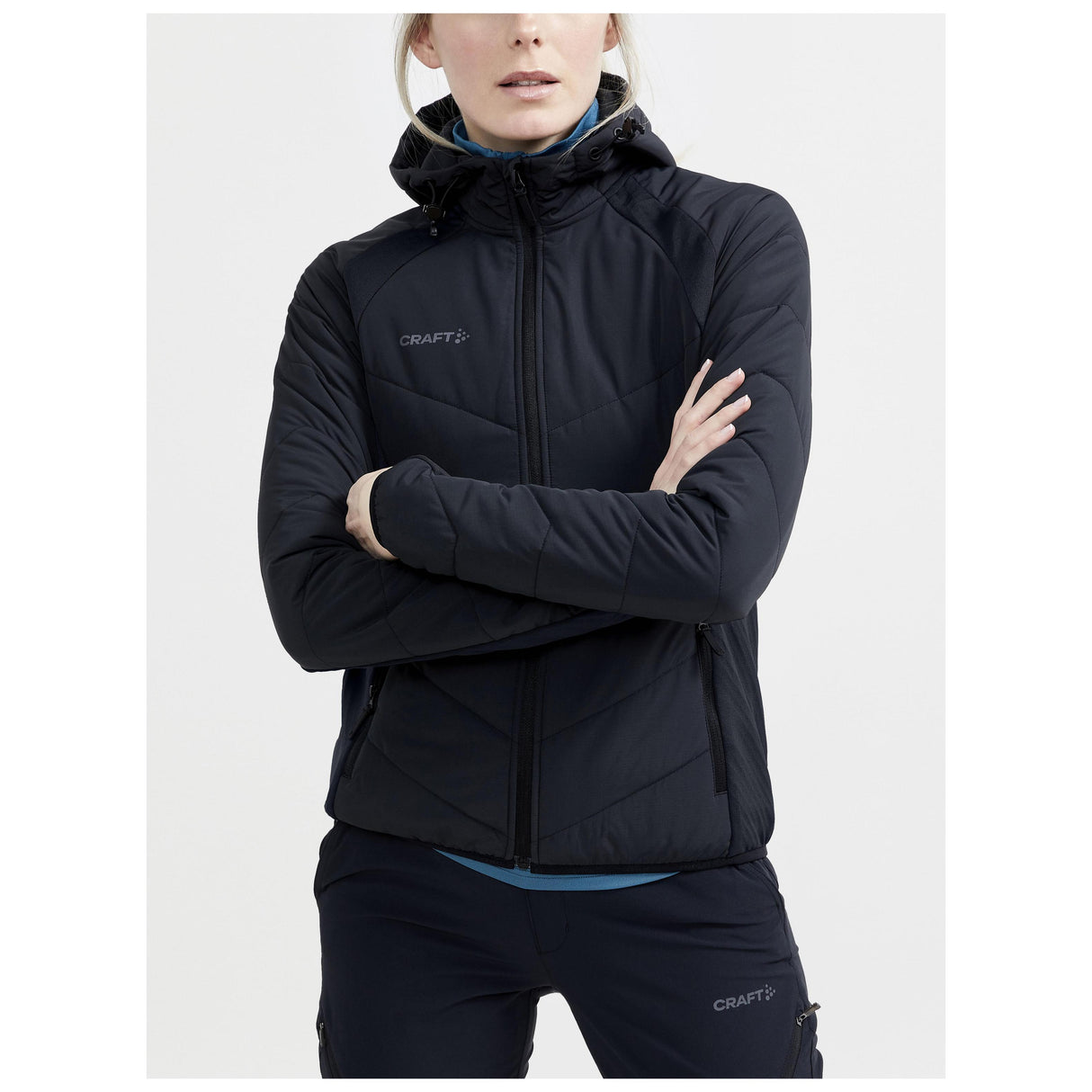 Adv  Explore Hybrid Jacket W - Black - Closeup 1