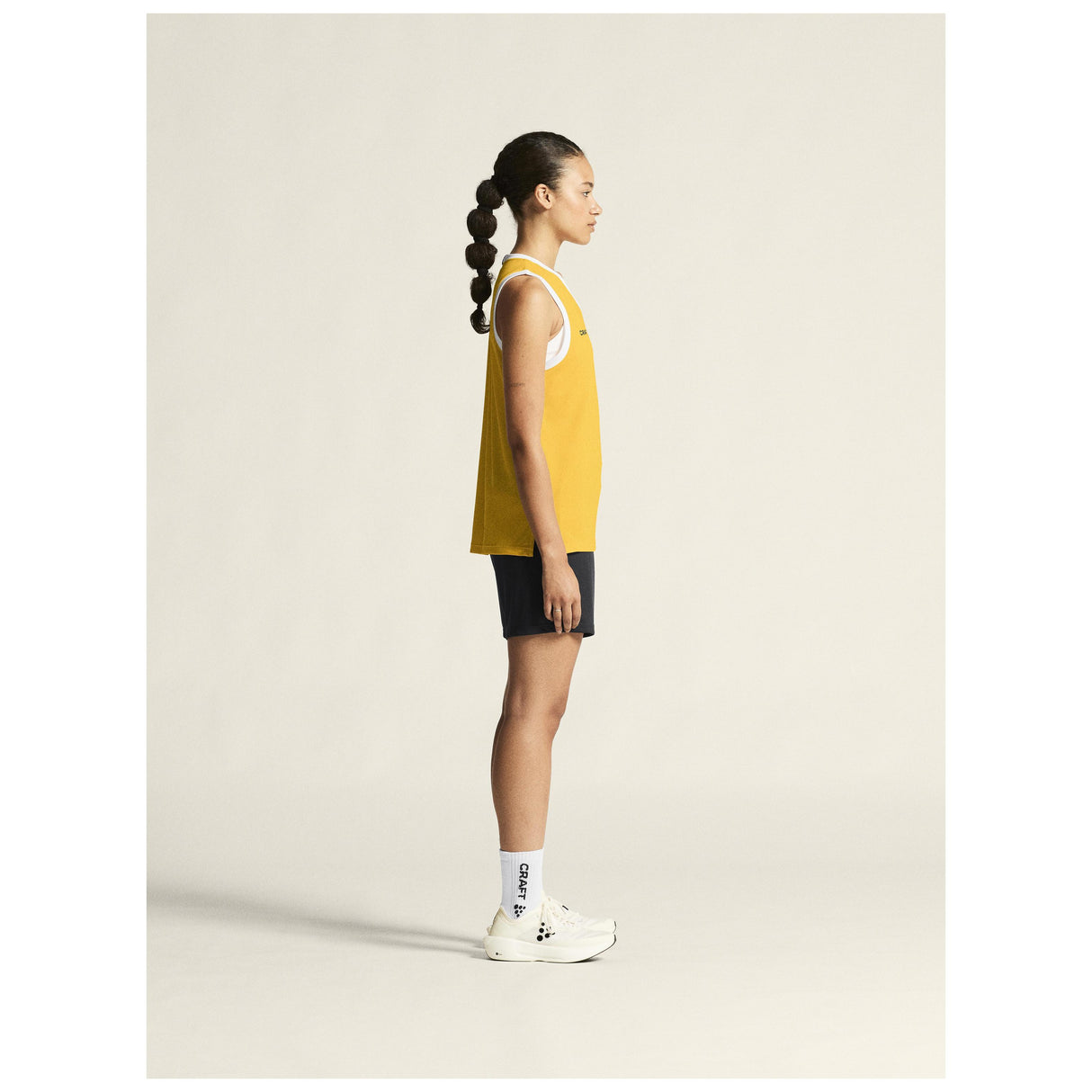 Progress Basket Singlet W - Yellow - Closeup 2