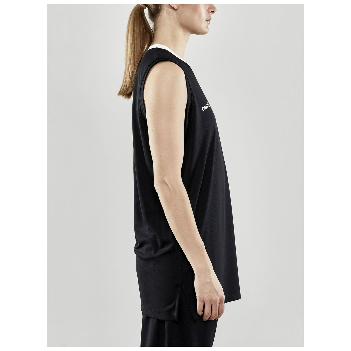Progress Basket Singlet W - Black - Closeup 2