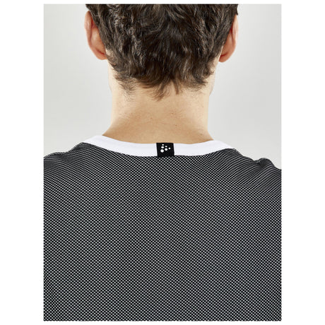 Progress Reversible Singlet M - Black-White - Closeup 6